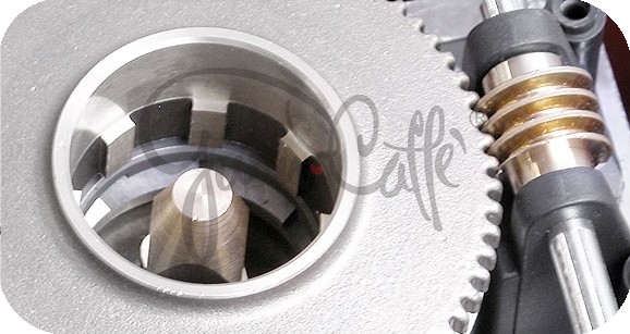 Profesionální nerezový přímý mlýnek na kávu Ascaso i-Steel s plochými kameny a časovačem leštěný nerez v novém provedení
